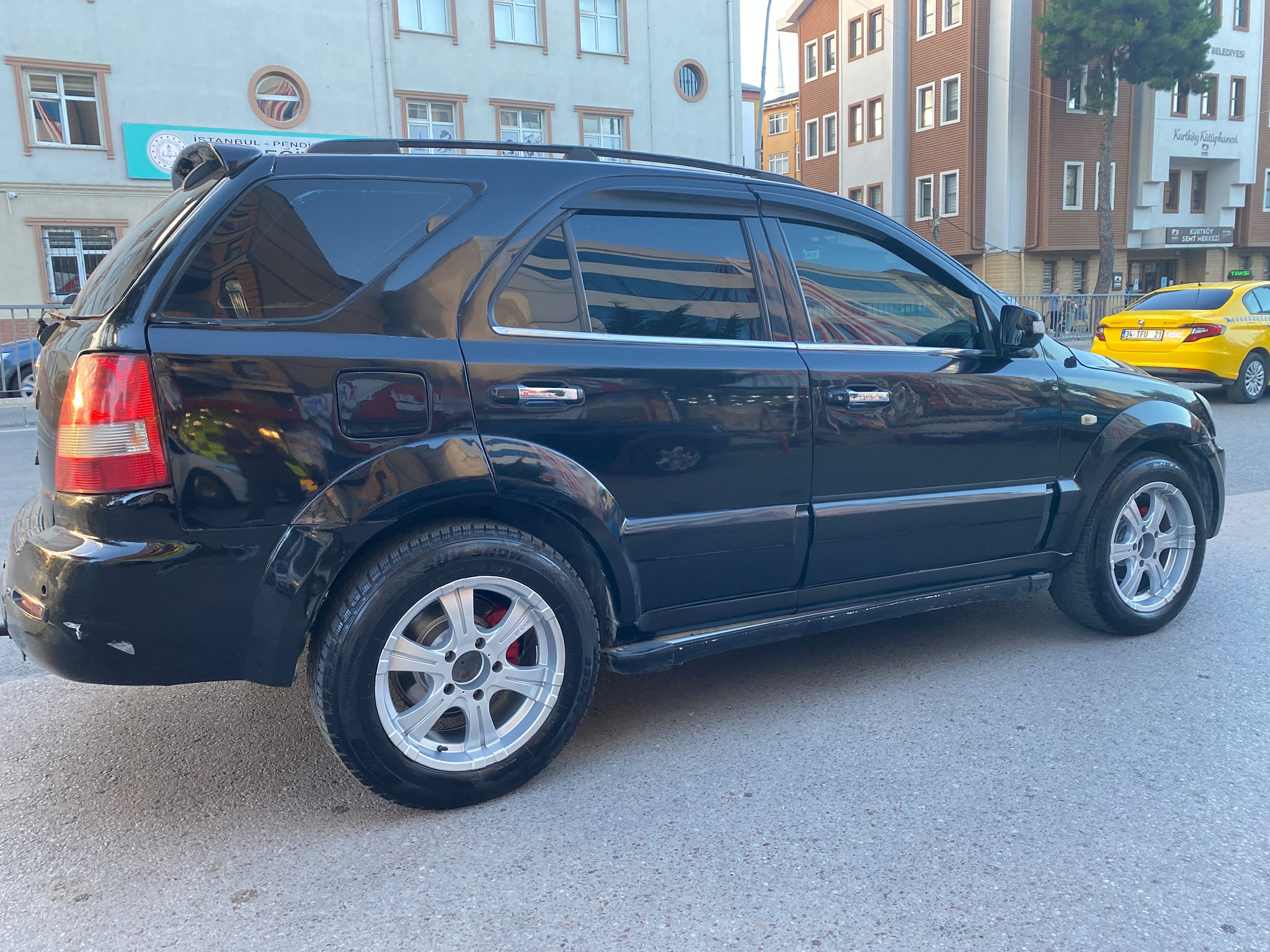 Kia sorento çeki demirli karavan çekimi